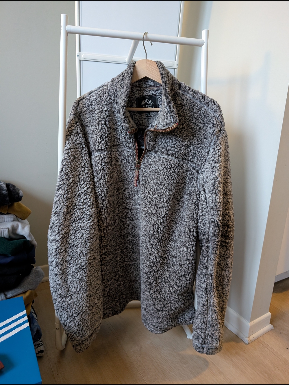 Alpine Sherpa Men's Gray Sherpa Quarter Zip Pullover